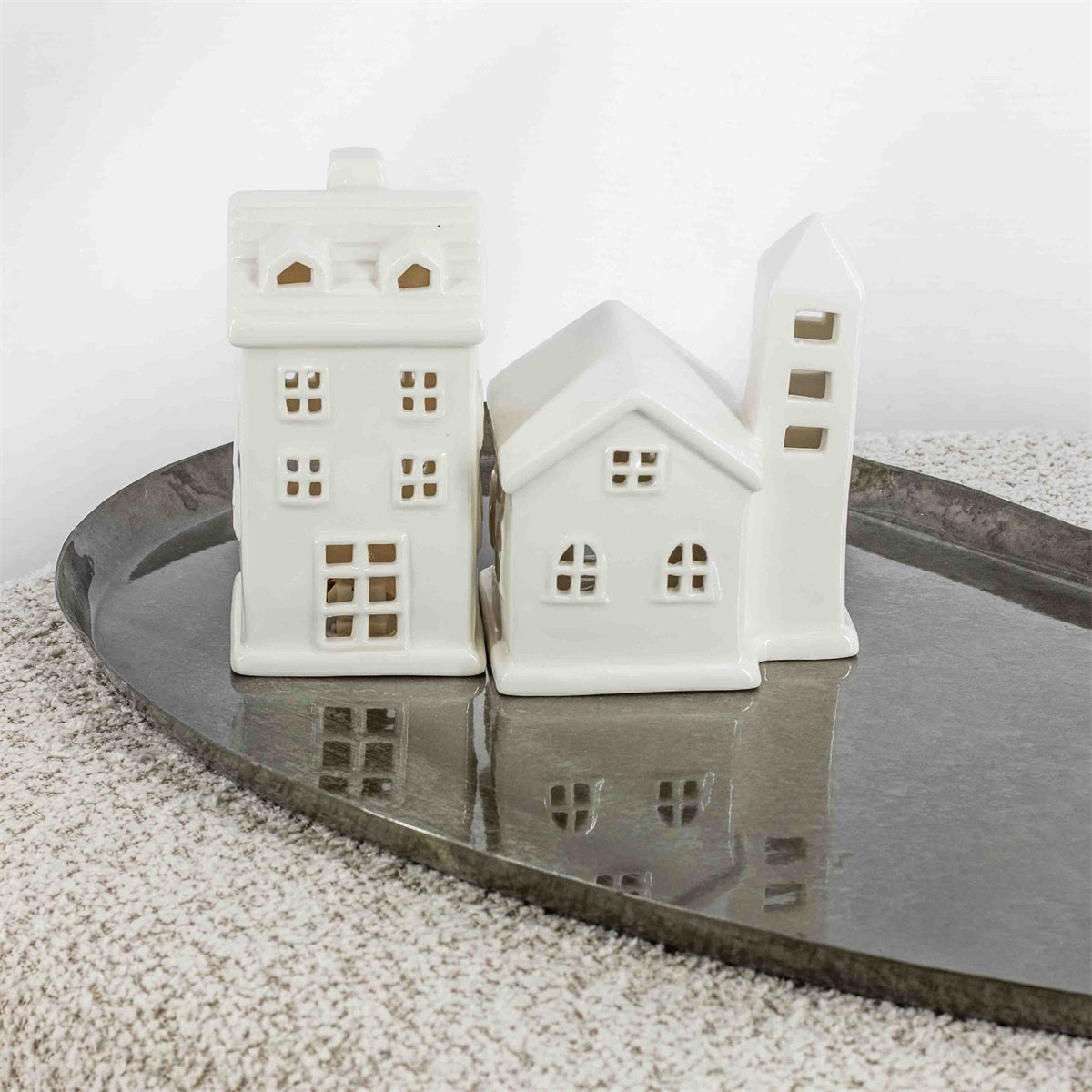 Huisje keramiek met LED 6,9x6x14cm